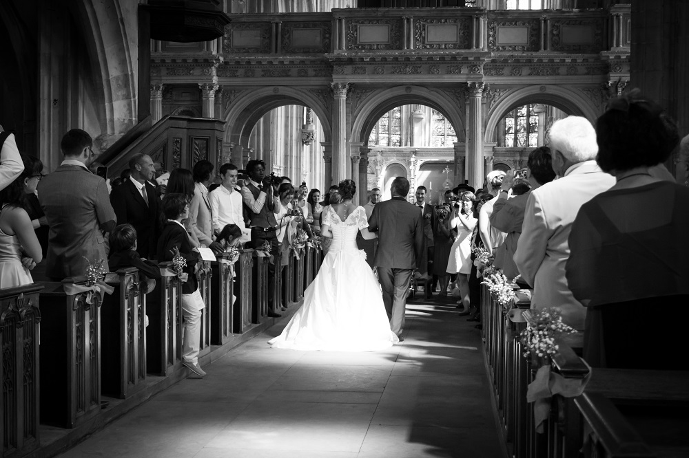 La mariée dans l'église