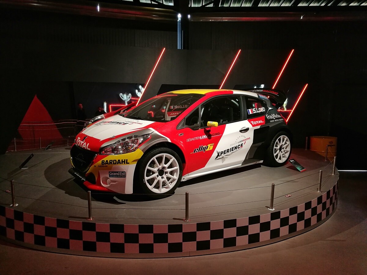 Voiture Futuroscope Sebastien Loeb